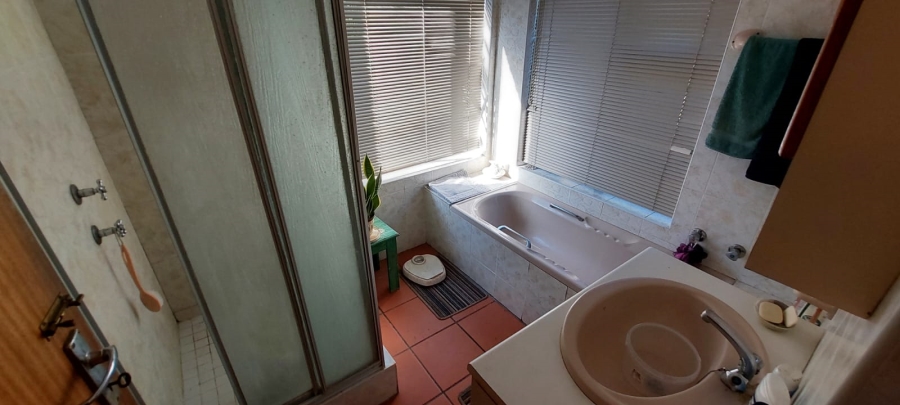 2 Bedroom Property for Sale in Wavecrest Eastern Cape